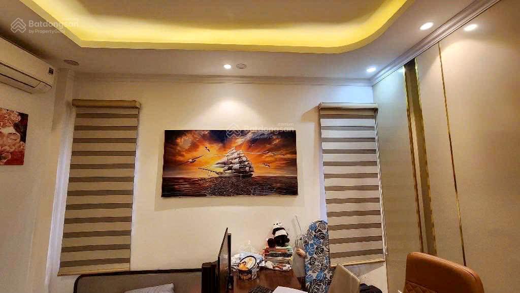 Lô góc  ô tô tránh  vỉa hè  bán nhà ngõ 157 pháo đài láng  58m2x6t