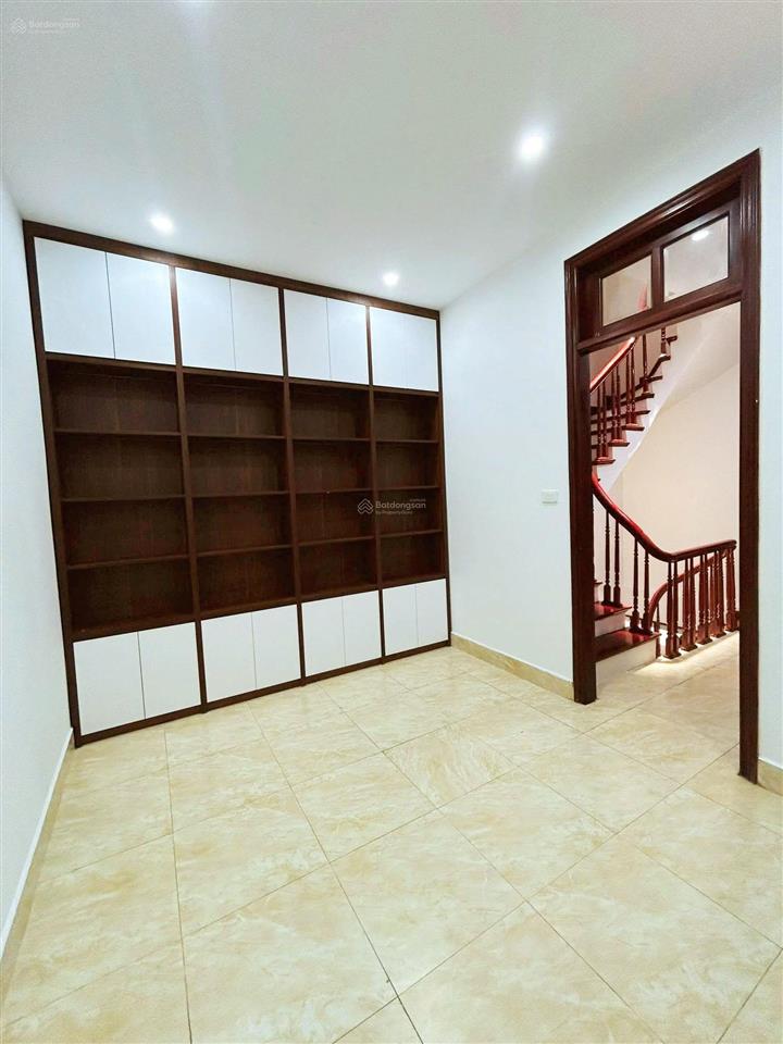 Giá hời kv 15m ra mặt phố chùa bộc lô góc ngõ rộng thoáng dt40mx5t.