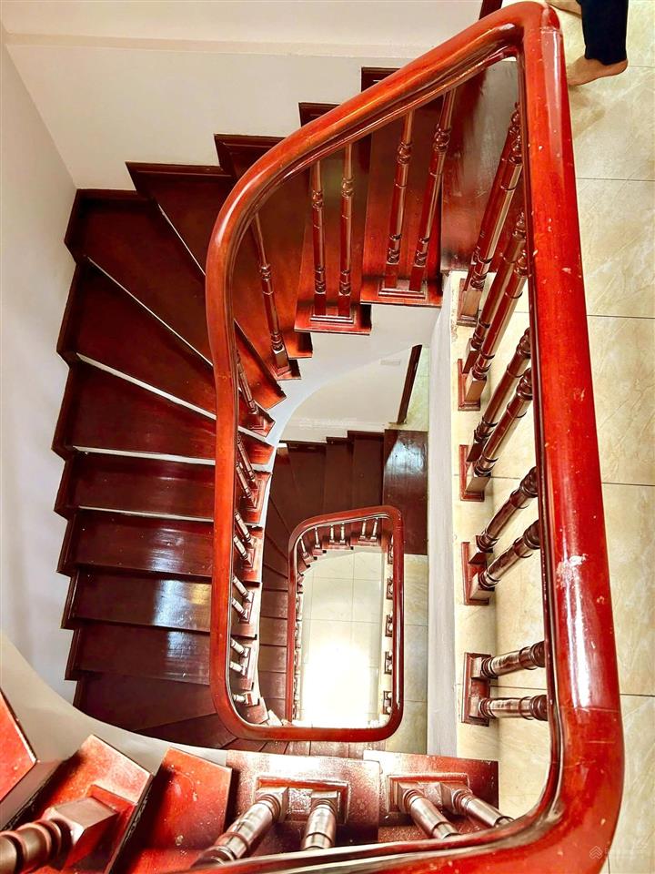 Giá hời kv 15m ra mặt phố chùa bộc lô góc ngõ rộng thoáng dt40mx5t.