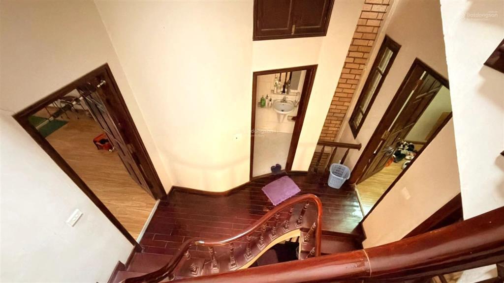 Hiếm  mặt ngõ 102 ngụy như kon tum  thông vũ trọng phụng  vỉa hè  2 ô tô tránh  dt 61m x 6t.