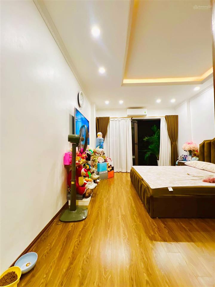 10m ra mặt phố cù chính lan  giáp vương thừa vũ  ngõ rộng  nhà dân xây  dt35/39m.