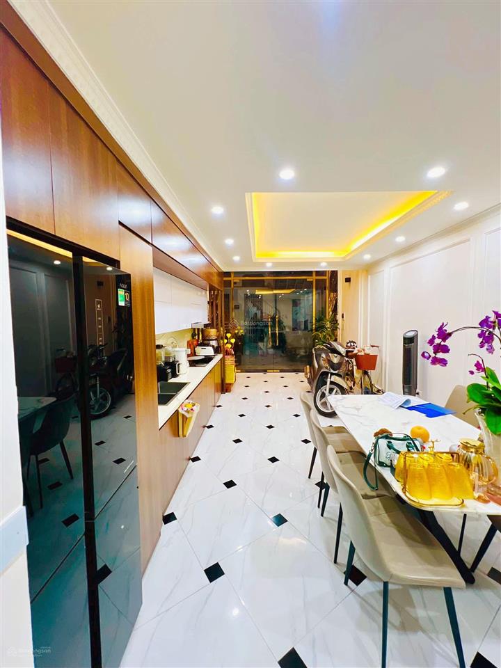 10m ra mặt phố cù chính lan  giáp vương thừa vũ  ngõ rộng  nhà dân xây  dt35/39m.