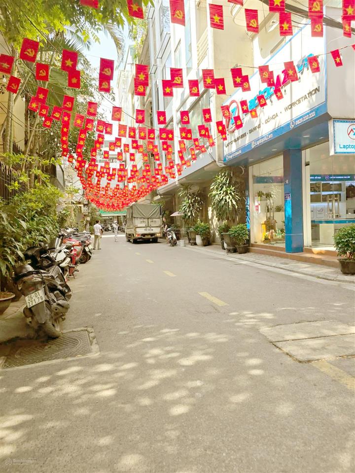 500tr/m bán nhà thái hà  oto tránh  vỉa hè  ngõ thông  kd đa dạng  dt 72m².