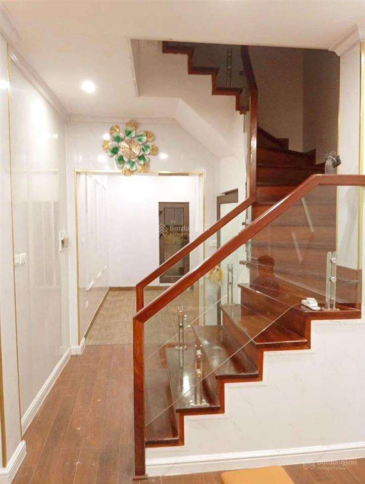 Hạ 1.5 tỷ  2 thoáng  20m ra mặt phố nguyễn ngọc nại  ô tô nhỏ lùi cửa  dt 52m²