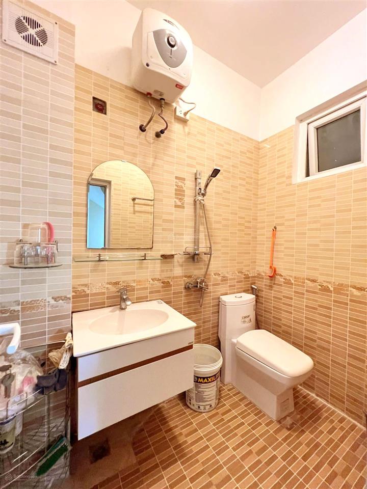 Hơn 220tr/m, 20m ra hồ  bán nhà trần duy hưng  ngõ rộng thoáng sáng  dân xây kcbt  dt 50m
