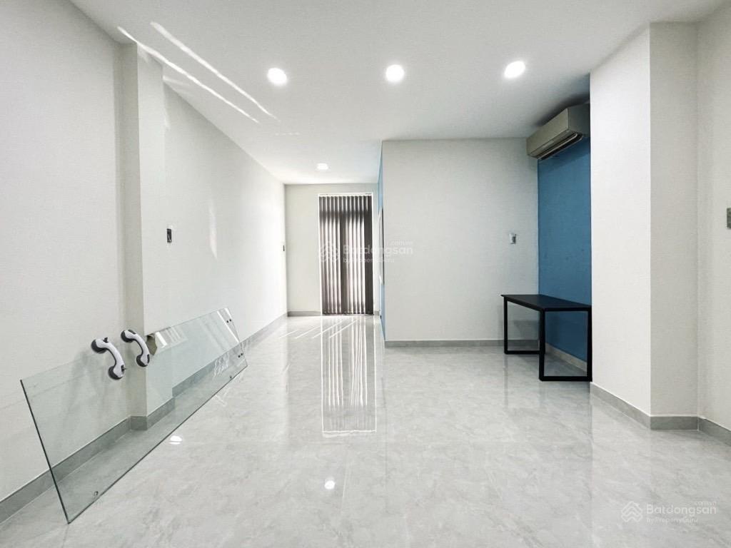 Bán nhanh chdv cao cấp 5 tầng 4,3x15m  dòng tiền 50tr/tháng ngay vòng xoay điện biên phủ