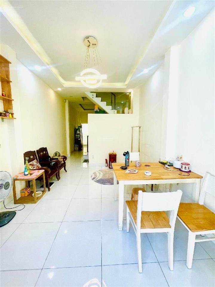 Gần 40m2 nhỉnh 5 tỷ khu ẩm thực phan xích long hẻm vf3 thông