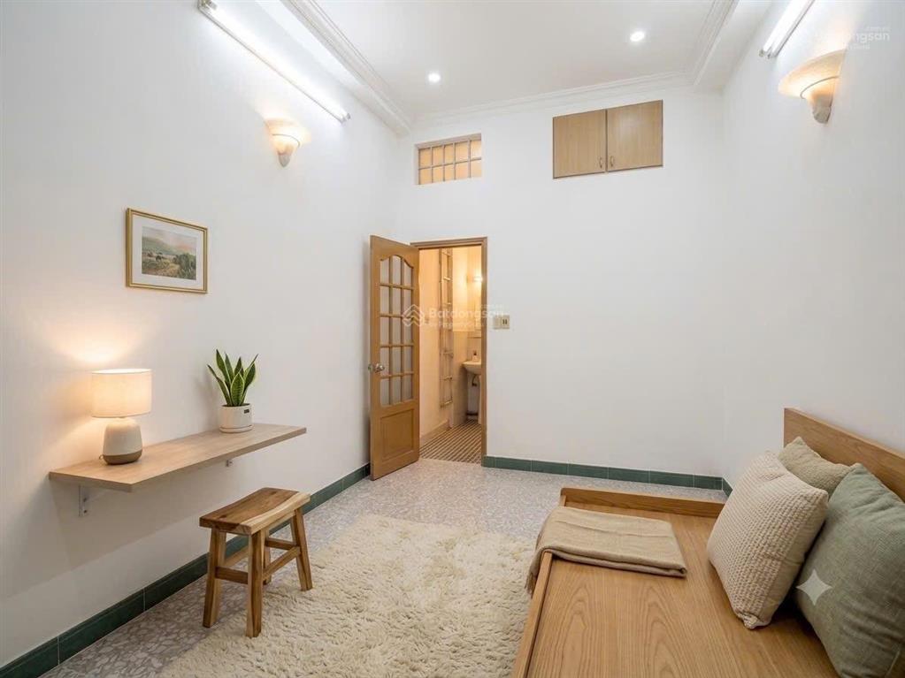 Nhà đẹp 7,9 tỷ ngay hàng xanh, phân lô 4x13m, 3 tấm btct  hxh