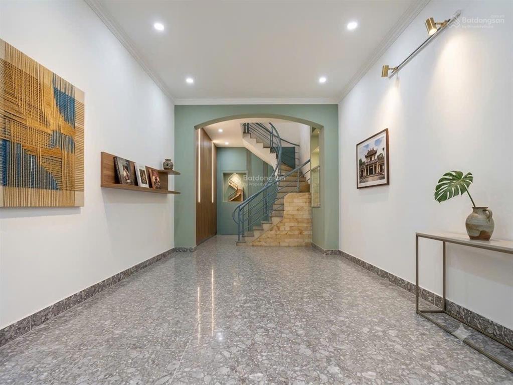 Nhà đẹp 7,9 tỷ ngay hàng xanh, phân lô 4x13m, 3 tấm btct  hxh