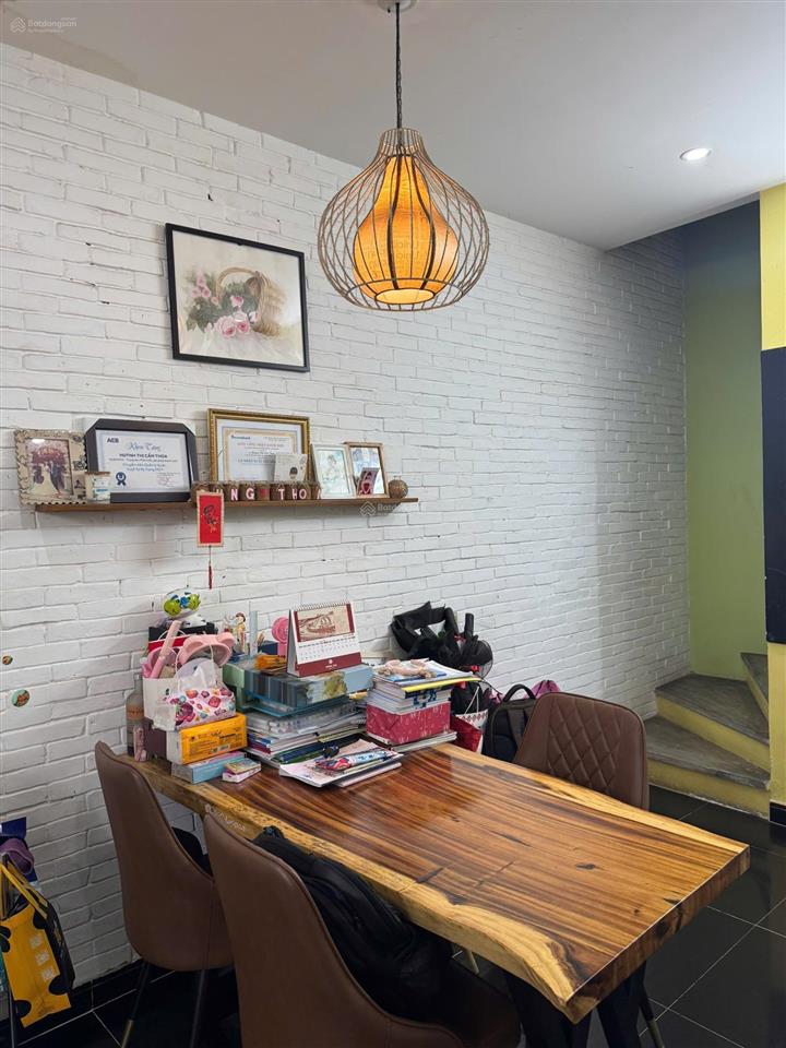 Hiếm! cho thuê nhà đẹp phan văn trị 60m2 2 tầng chỉ 12tr/tháng