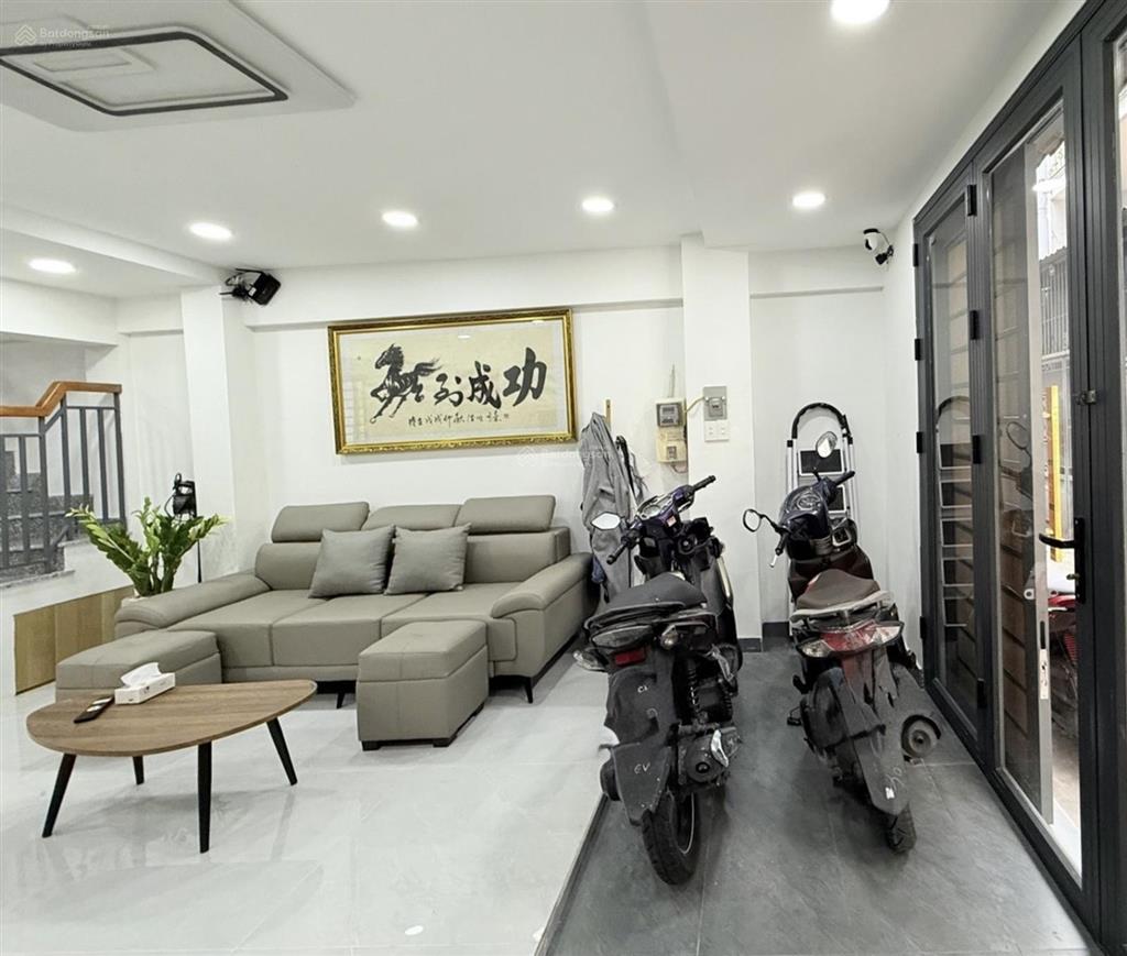 7,599 tỷ  nhà đẹp điện biên phủ p17 sát bên đh kinh tế  120m2  3 tầng