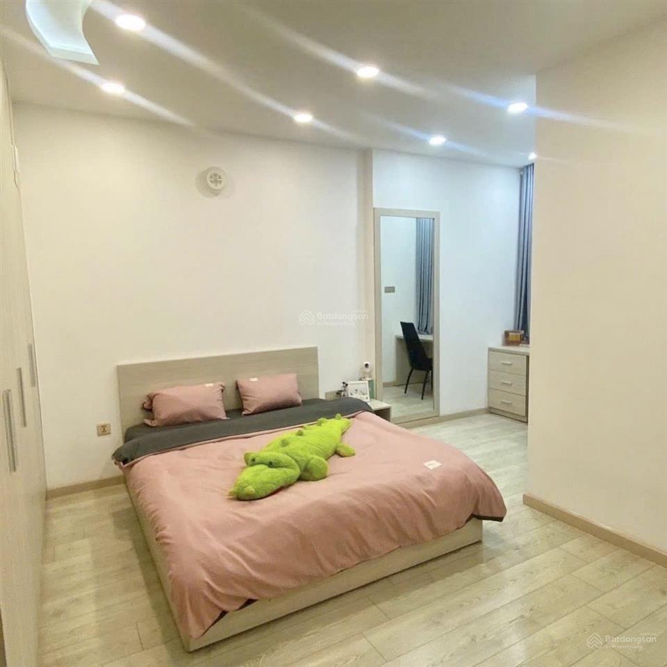 Giảm sốc 3 tỷ  nhà đẹp ngang hiếm 4,8x17m 4 tầng ngay chợ bà chiểu  hàng xanh