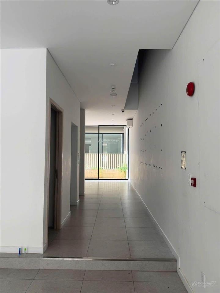 Căn nhà phố soho hoàn thiện nội thất cơ bản, chủ kẹt tiền bán gấp 29 tỷ.  ms my 0943 549 ***