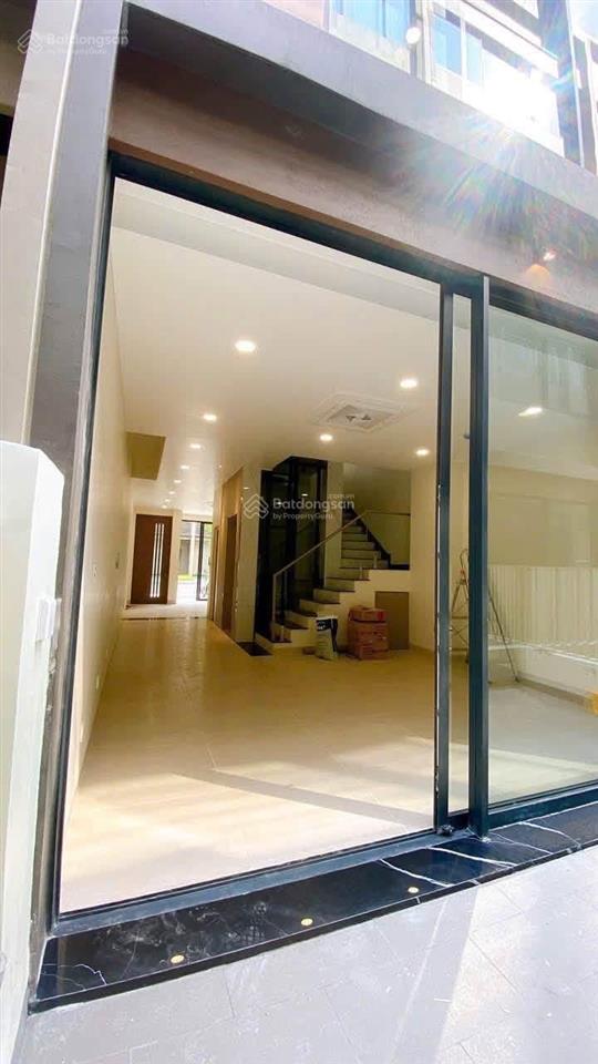 Căn nhà phố soho hoàn thiện nội thất cơ bản, chủ kẹt tiền bán gấp 29 tỷ.  ms my 0943 549 ***