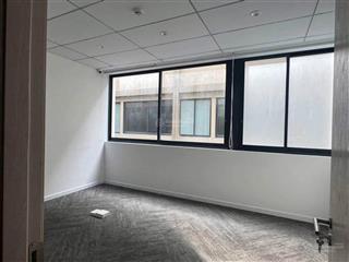 Căn nhà phố soho hoàn thiện nội thất cơ bản, chủ kẹt tiền bán gấp 29 tỷ.  ms my 0943 549 ***