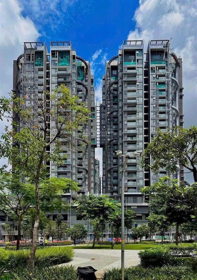 Bán lỗ căn 2 pn góc tòa ct5, global city giá 7,8 tỷ, tt nhanh chỉ 7tỷ4.  ms my 0943 549 ***