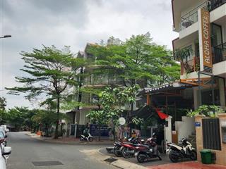 Biệt thự đường số gần mai văn vĩnh quận 7  thang máy  ngang 12m  5pn  dân trí cao  nhỉnh 50 tỷ