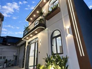 Nhà đẹp vào ở ngay gần nguyễn thị thập quận 7  dt ngang 7,5m  3pn  tk 2 tầng  nhỉnh 6 tỷ