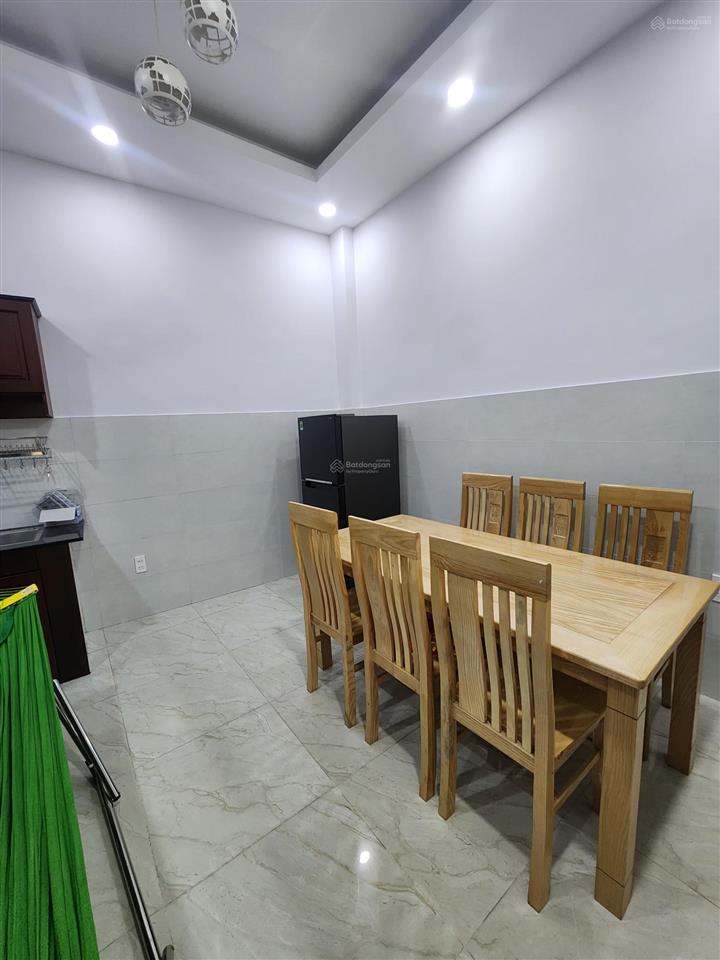 Chính chủ bán nhà xe hơi 7 chỗ đậu cửa gần đại học marketing quận 7  tk 4 tầng  4pn  nhỉnh 7 tỷ