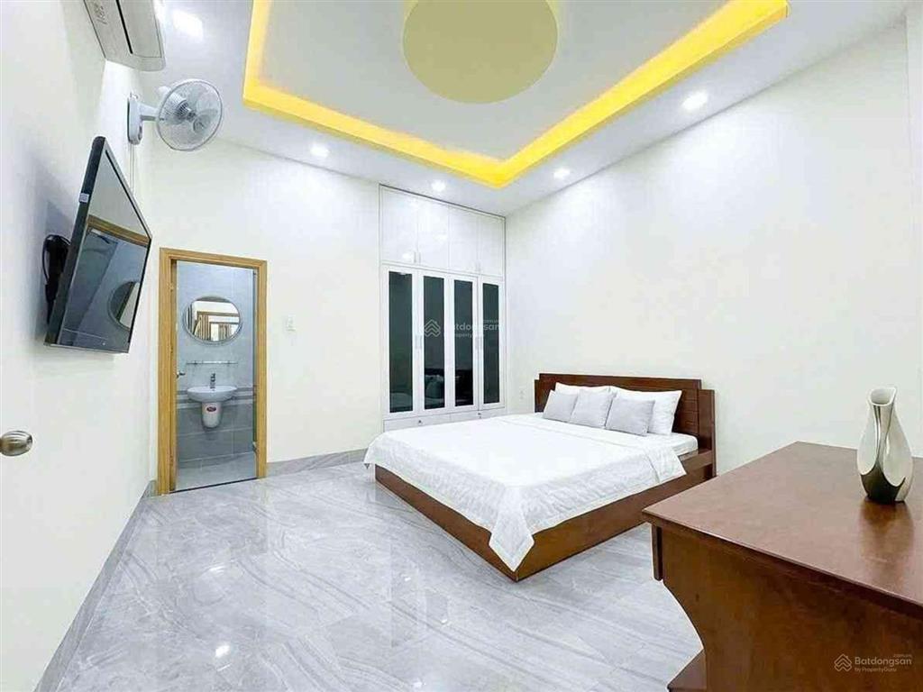 Hiếm mặt tiền đường số rộng 14m kề lâm văn bền, quận 7  dt 86m²  tk 4 tầng  5pn  nhỉnh 15 tỷ
