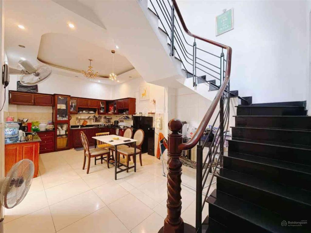 Hot nhà xe hơi đậu nhà nguyễn thị thập quận 7 gần chợ tân mỹ  dt 135m2 4 tầng  5pn  nhỉnh 10 tỷ