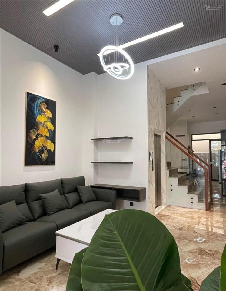 Hiếm mặt tiền đường rộng 40m gần chợ tân quy quận 7  dt 70m  thang máy  tk 4 tầng  nhỉnh 19 tỷ