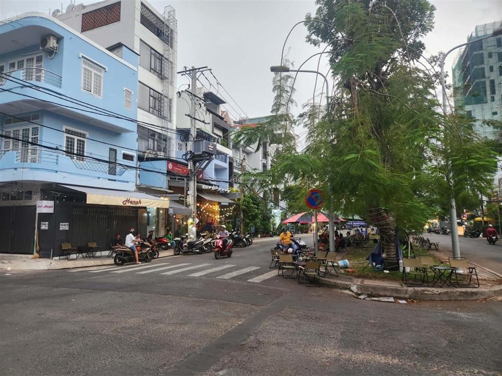 Hiếm mặt tiền đường rộng 40m gần chợ tân quy quận 7  dt 70m  thang máy  tk 4 tầng  nhỉnh 19 tỷ