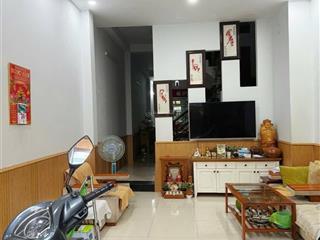 Hiếm nhà ngay trường nguyễn hữu thọ, lâm văn bền, quận 7  dt 100m  tk 3 tầng  4pn  giá 9 tỷ