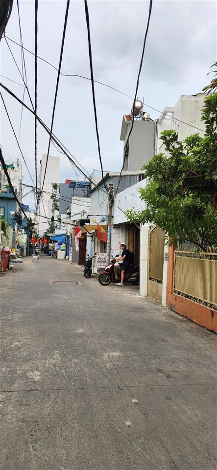 Chính chủ bán nhà ngay ngã 4 nguyễn thị thập, quận 7  dt 60m2  tk 4 tầng  3pn  nhỉnh 6 tỷ