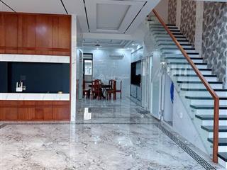 Cho thuê nhà nguyên căn cao cấp vsip từ sơnô tô đỗ cửa  nhà có thang máy  full nội thất, ở luôn