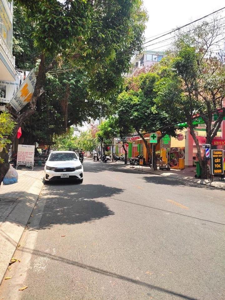 Mặt tiền chdv đường 79 tân quy quận 7 6x20m 114m2 5 tầng  thang máy dòng tiền ổn  giá 28tỷ còn tl