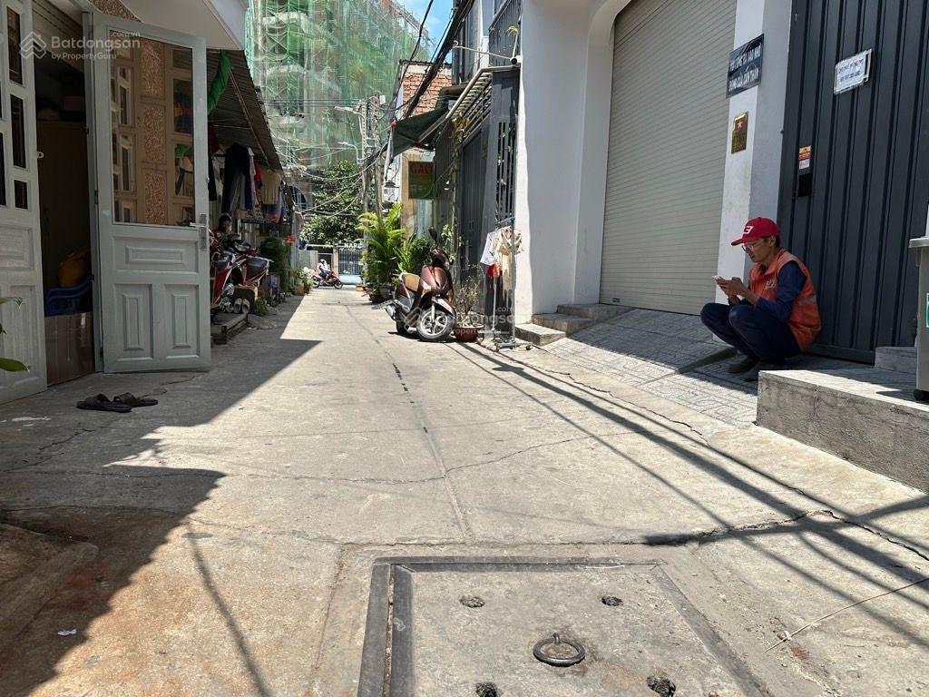 Bán đất trung tâm quận 7 tặng dãy trọ 14 phòng doanh thu 45 triệusát đại học makettinh 20 ,x tỷ