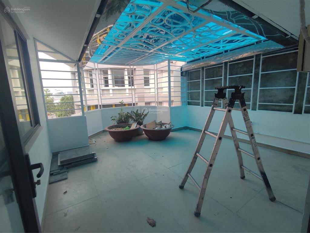 Biệt thự vip đường số  kdc nam long  192m²  ngang 8m  gara xe hơi  cách 50m ra siêu thị vin