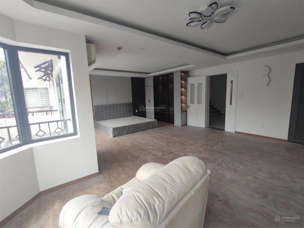 Biệt thự vip đường số  kdc nam long  192m²  ngang 8m  gara xe hơi  cách 50m ra siêu thị vin