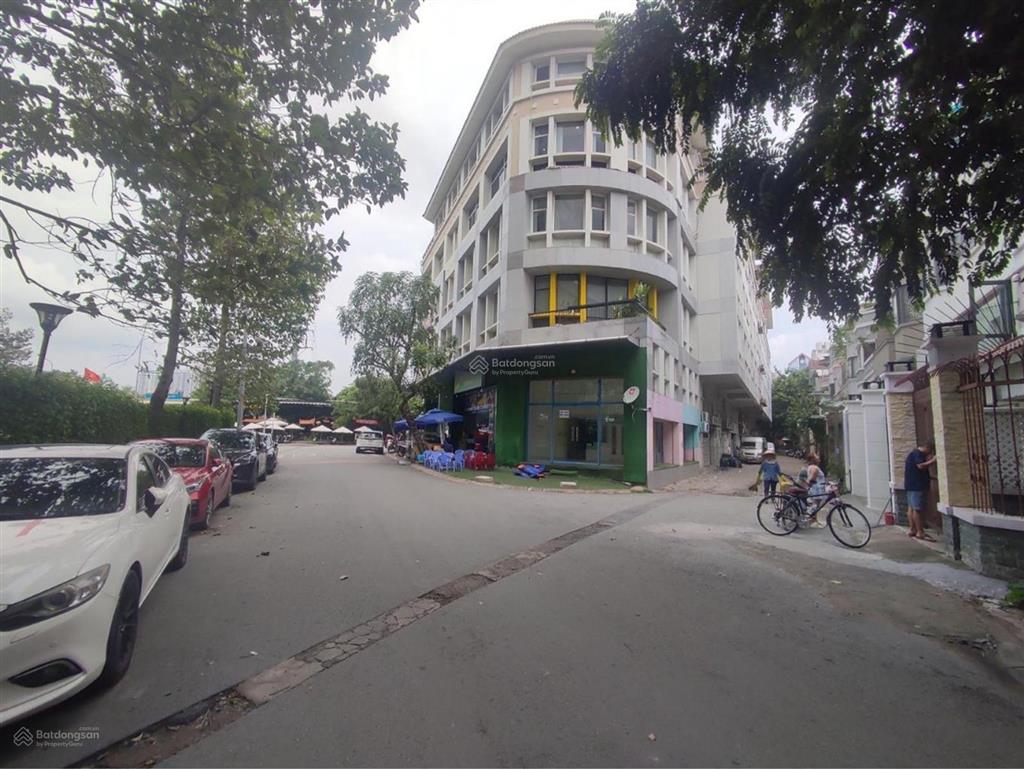 Biệt thự vip đường số  kdc nam long  192m²  ngang 8m  gara xe hơi  cách 50m ra siêu thị vin