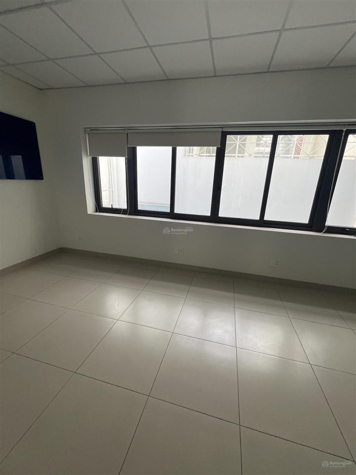 Chính chủ cho thuê nhà văn phòng đường số tân hưng quận 7dt 6x15m4 tầng suốt thang máy 51tr