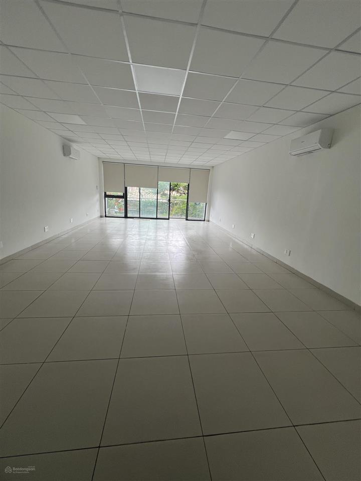 Chính chủ cho thuê nhà văn phòng đường số tân hưng quận 7dt 6x15m4 tầng suốt thang máy 51tr