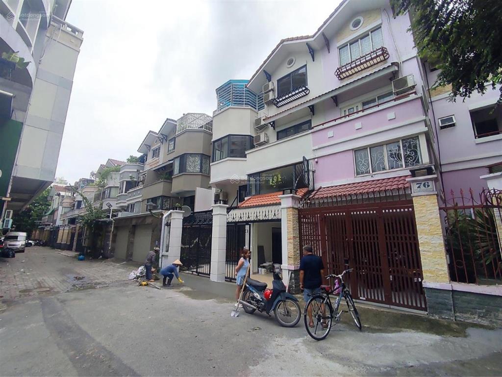Biệt thự víp trần trọng cung quận 7 ngang 8m x25m  tk4 tầng  vài bước chân ra vincom giá 33 tỷ