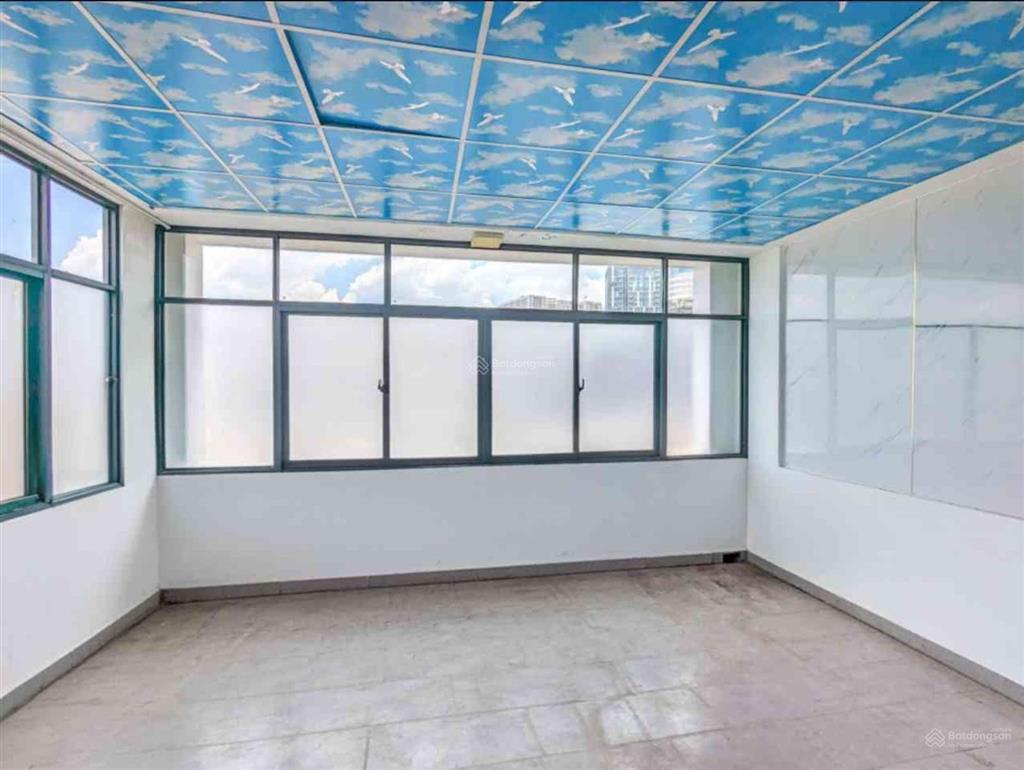 Bán nhà 4 tầng xe hơi ngủ trong nhàkế bên him lam(quận7)dt4,8x11m  nở hậu 5 m giá nhỉnh 10 tỷ