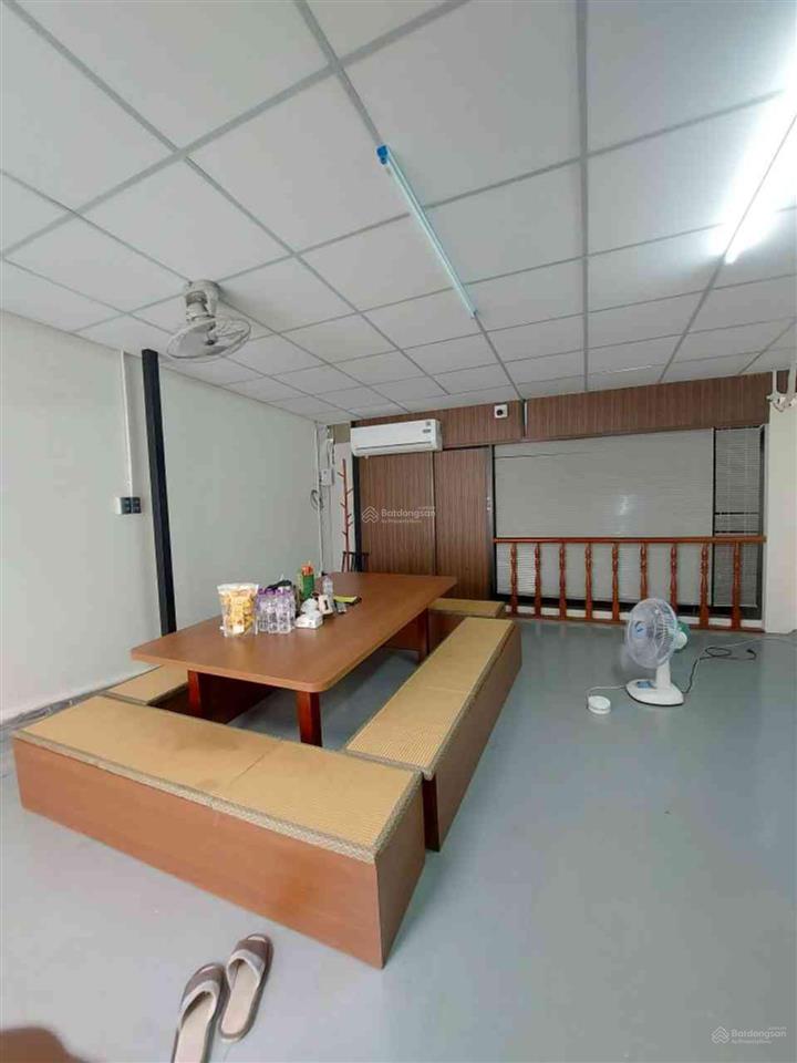 Chính chủ cần bán mặt tiền đường đinh tiên hoàng(quận 7)dt4,4x22m4 tầng thang máy giá32 tỷ