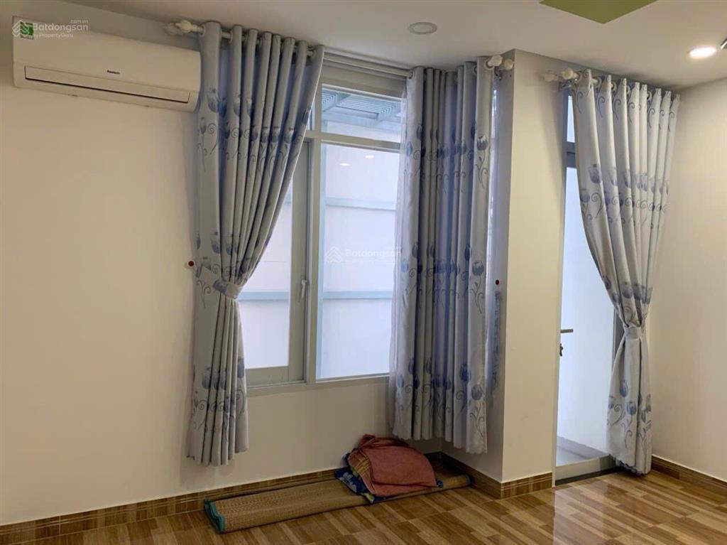 Bán nhà mặt tiền đường 79 quận 7  dt 4x18,5m  5 tầng  thang máy  khu vip  giá 17,499 tỷ còn tl