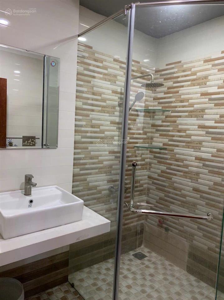 Bán nhà mặt tiền đường 79 quận 7  dt 4x18,5m  5 tầng  thang máy  khu vip  giá 17,499 tỷ còn tl