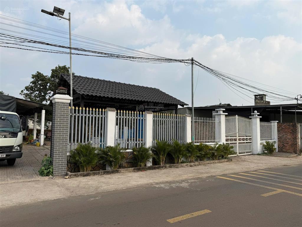 Tôi chính chủ cần sang lại nhà và đất mặt tiền