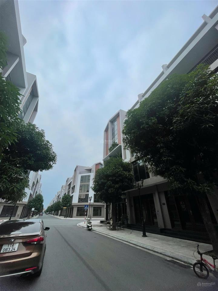 Vinhomes ocean park 3 em có căn liền kề ad 12, dt 80m2, chỉ 11 tỷ, mt 5x16, giá quá tốt cần bán ạ