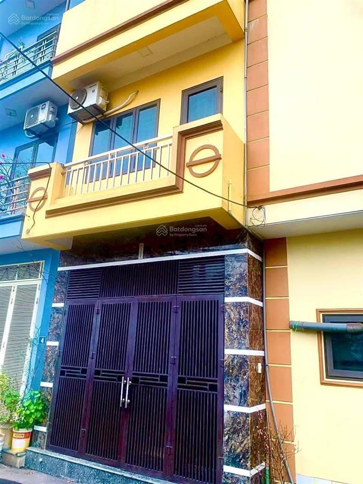 Chính chủ cho thuê nguyên căn mặt đường thông tây tựu ccmn kinh doanh 9tr/th gần vin đan phượng