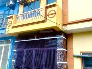 Chính chủ cho thuê nguyên căn mặt đường thông tây tựu ccmn kinh doanh 9tr/th gần vin đan phượng