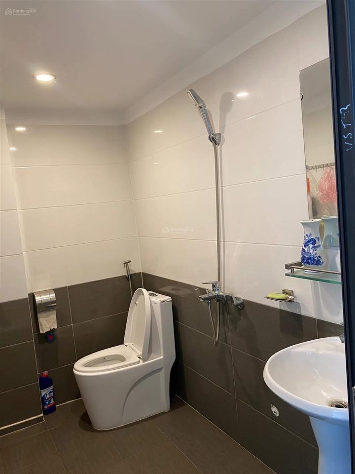 Chính chủ cho thuê nguyên căn mặt đường thông tây tựu ccmn kinh doanh 9tr/th gần vin đan phượng