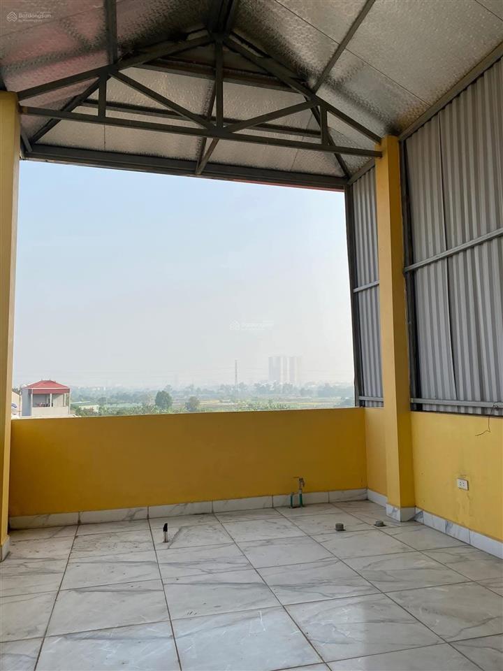 Chính chủ cho thuê nguyên căn mặt đường thông tây tựu ccmn kinh doanh 9tr/th gần vin đan phượng