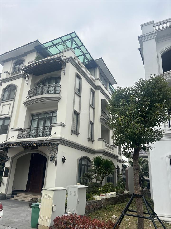 Chính chủ bán căn biệt thự đồi beverly bãi cháy hạ long.