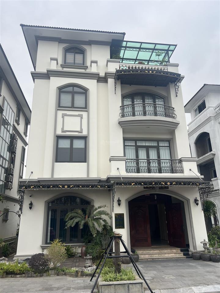 Chính chủ bán căn biệt thự đồi beverly bãi cháy hạ long.